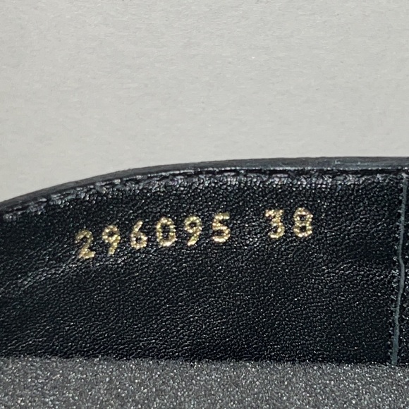 GUCCI BLACK LEATHER BOOTS WITH HALF-HORSEBIT DETAILS - Picture 6 of 8